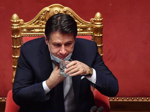 Lo stratagemma di Conte per entrare alla Camera e non lasciare la politica