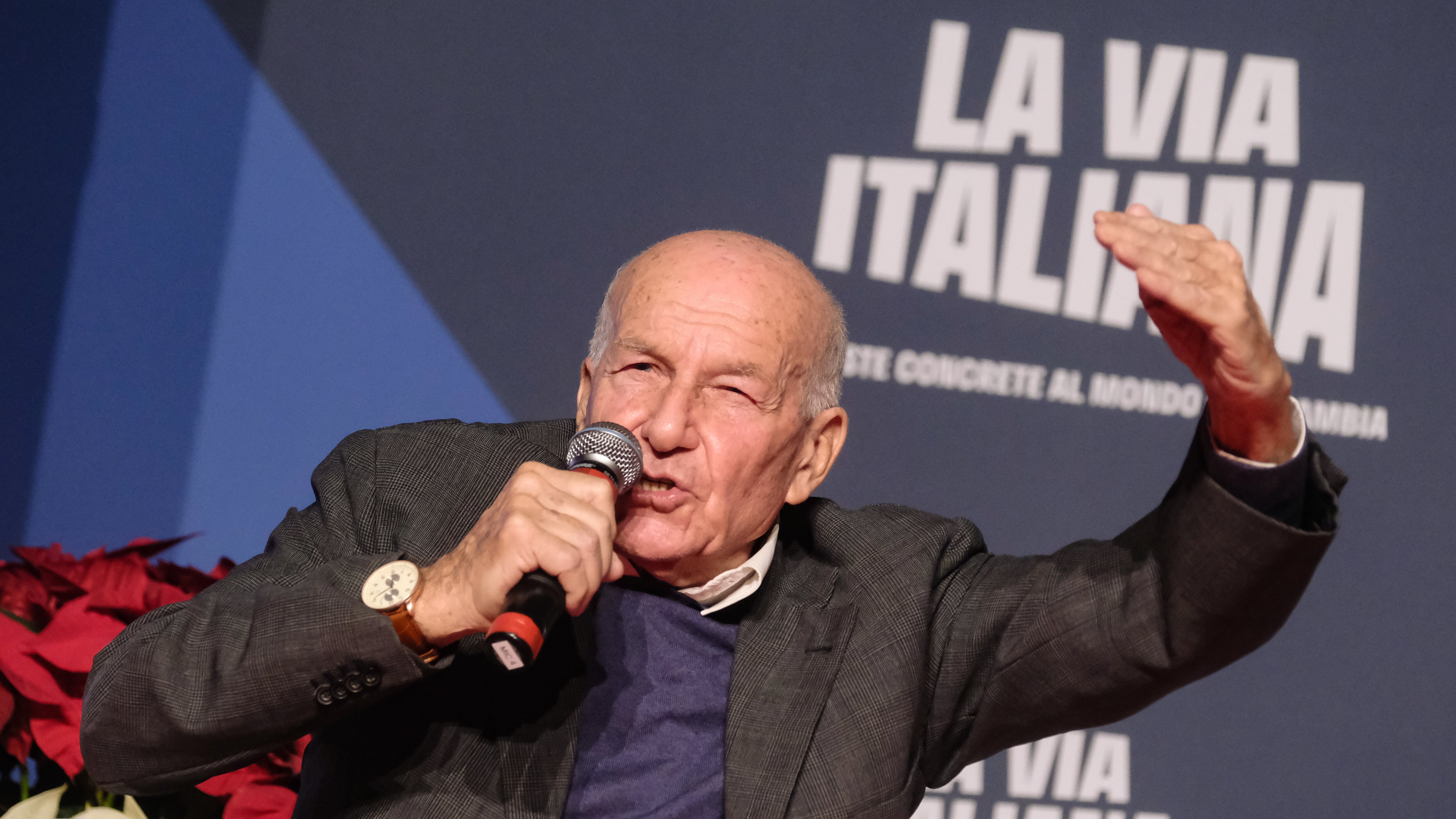 "Corpo contundente contro Meloni? Gesto futurista". Bertinotti tira dritto e non si scusa