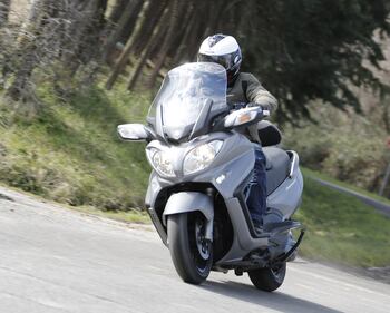 Suzuki Burgman 650 2013 1