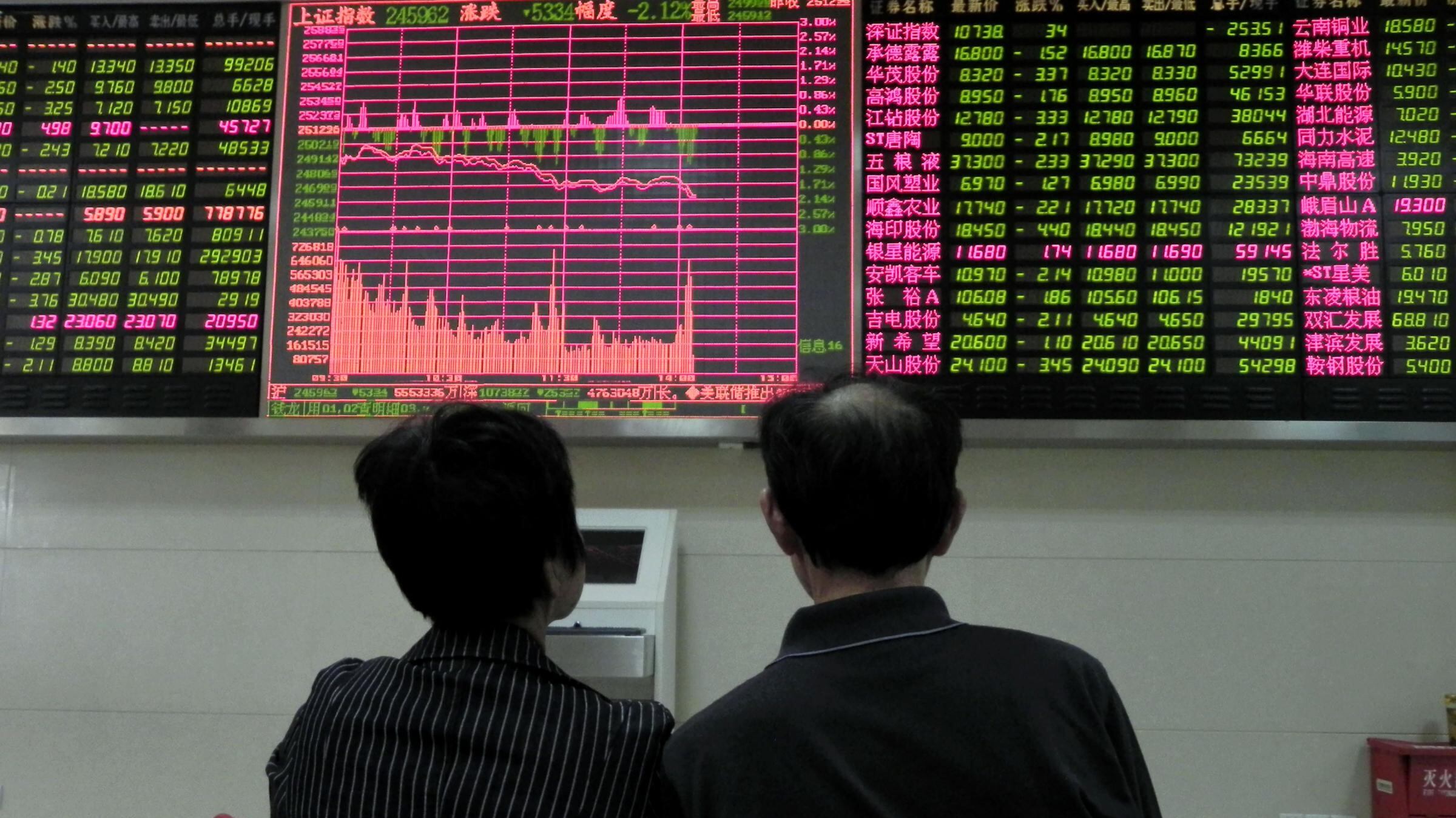 L'economia rischia una nuova recessione. Ma Bce e Fed: "Mani legate con i tassi bassi"