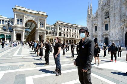 Flash mob a Milano: da Levante a Diodato artisti in piazza per i lavoratori dello spettacolo 3