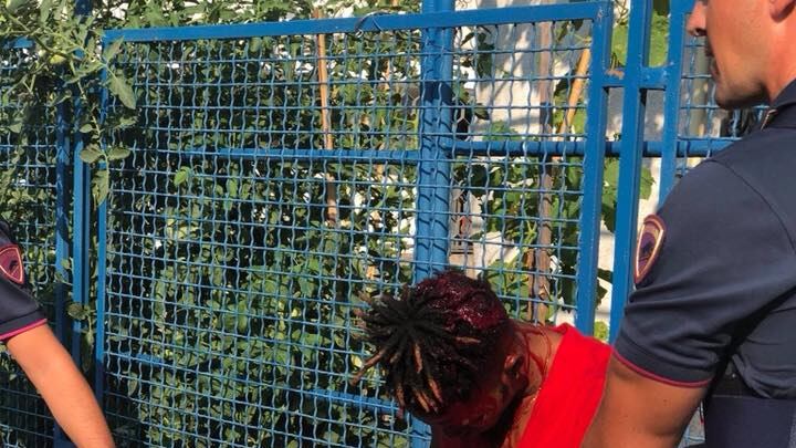 Il raid punitivo degli immigrati: massacrato a colpi di accetta