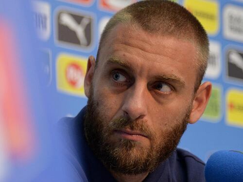 De Rossi costretto al forfeit con l'Uruguay. Il medico: "Il clima non è ancora estremo"