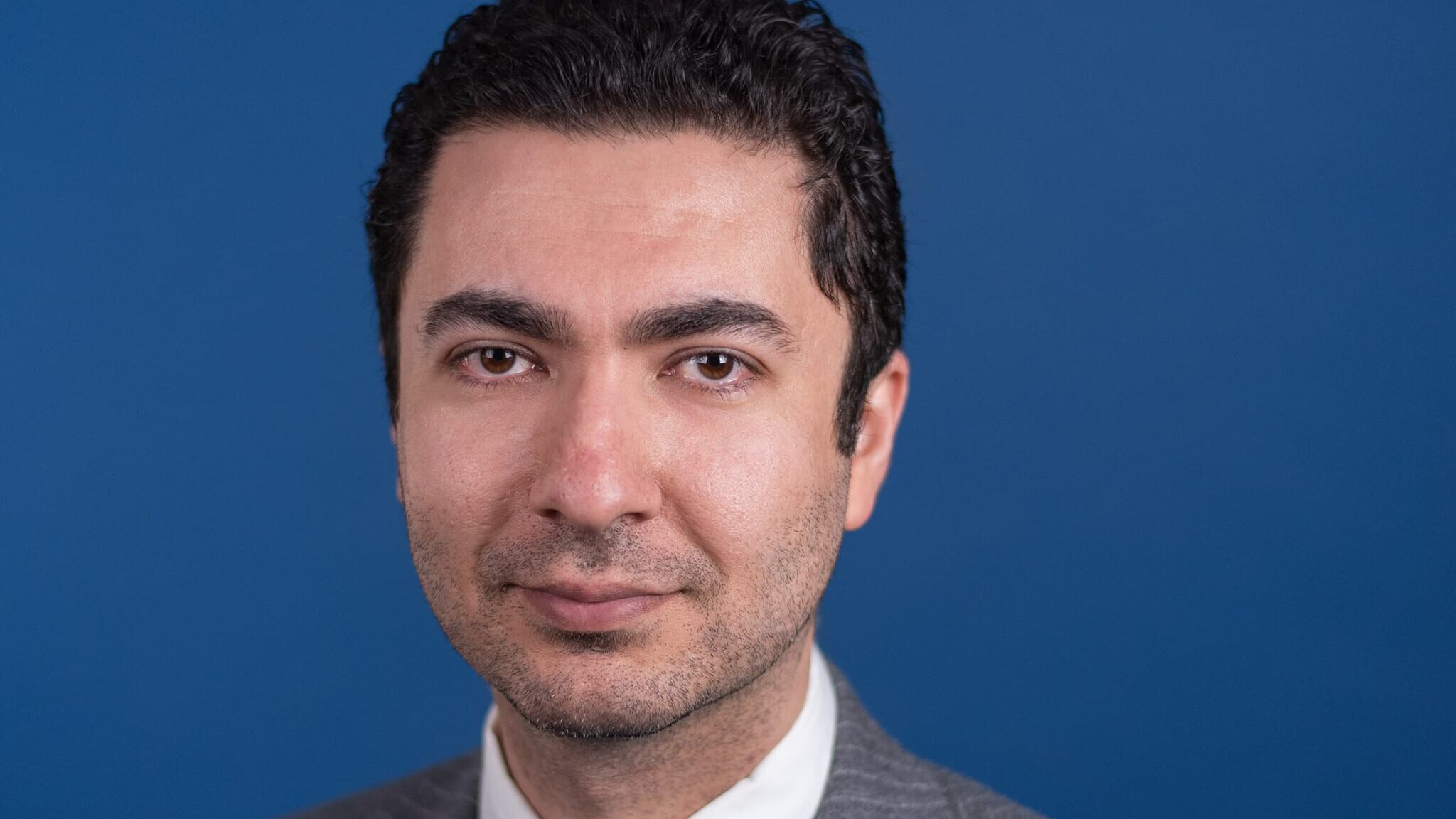 "Khamenei debole mai come prima. È una rivoluzione, la spallata è vicina"
