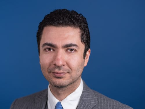 "Khamenei debole mai come prima. È una rivoluzione, la spallata è vicina"