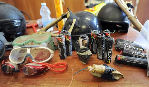 Val Susa, il materiale sequestrato ai manifestanti 2