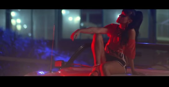 Giusy Ferreri e Baby K: video hot per "Roma-Bangkok" 18