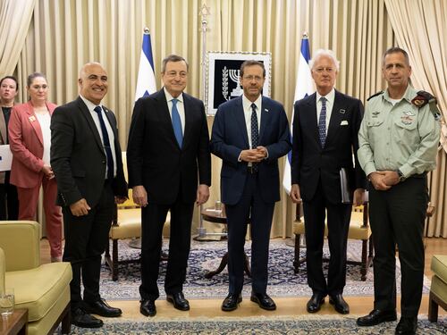 La segreta speranza di Draghi in Israele: Bennett mediatore per indurre Mosca a sedersi al tavolo
