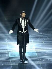 Sanremo 2025 le immagini più belle della 1a serata 13