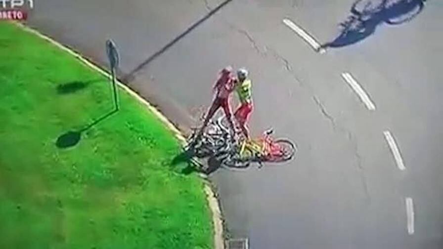 Botte da orbi e due ciclisti esclusi dal Giro di Portogallo