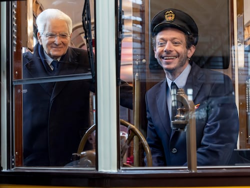 Sergio & Valentino, l'inedita coppia racconta la città sul tram dei desideri