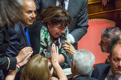 Bianconi colpita nel tumulto: ferita alla spalla 5