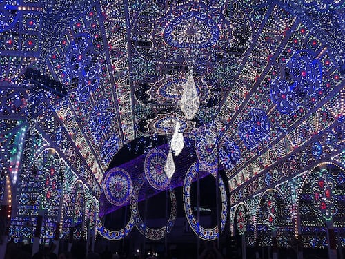 Scorrano, nel paese delle luminarie tra fede ed economia