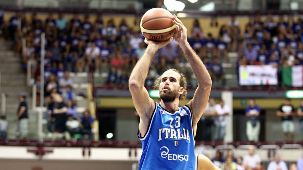 Basket: super Datome e l'Italia doma il Canada