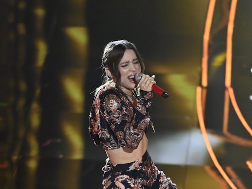 Sanremo, tra monologo woke e Amadeus polemico la più votata è Angelina Mango - La classifica