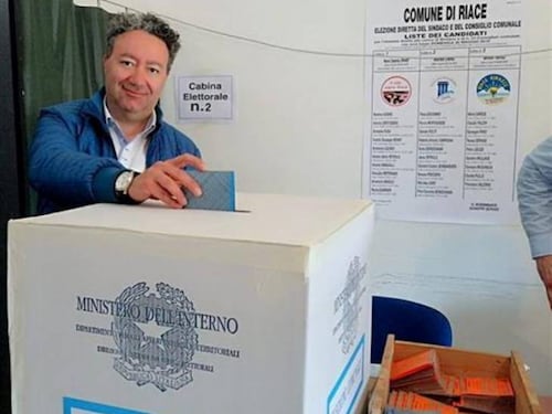 Riace, si insedia il nuovo sindaco: "Sì all'accoglienza, ma numero limitato"