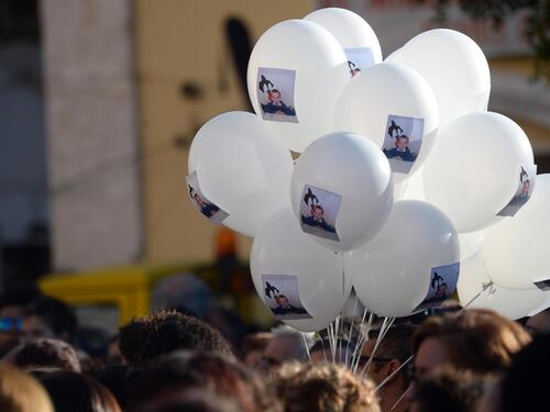 A Santa Croce l'ultimo saluto a Loris Vescovo: "Follia uccidere un bimbo"