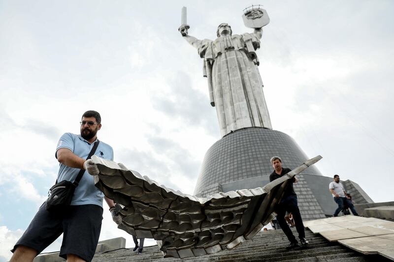 Monumenti, strade e festività: così Kiev si smarca dall'influenza culturale russa 1