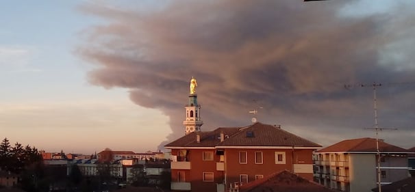 Pavia, esplosione alla raffineria dell'Eni 4
