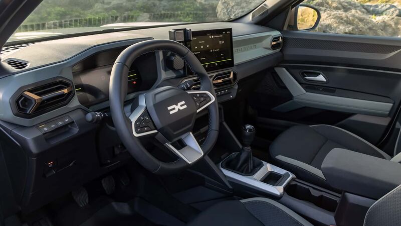 Nuova Dacia Duster 2024, guarda tutte le foto 10