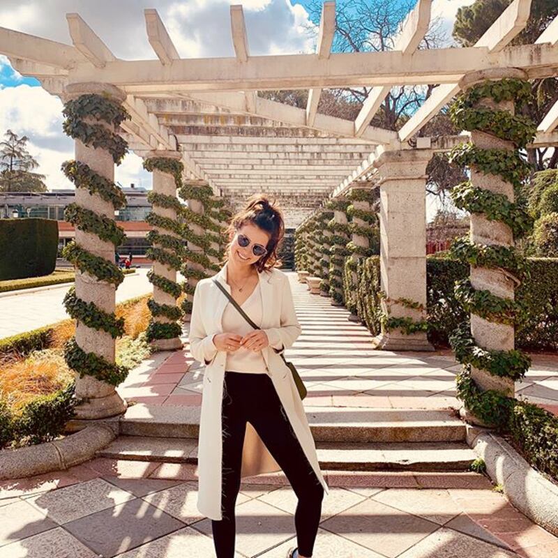 Candy-rae Fleur provocante sui social: gli scatti di lady Blind 1