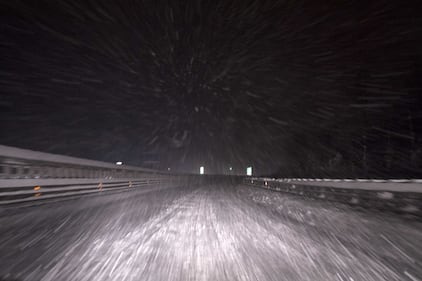 Maltempo, neve e gelo al Nord: disagi sulle strade 8
