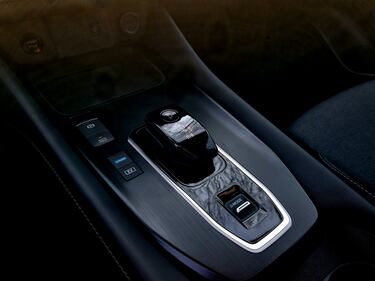 Nissan Qashqai e-Power, guarda le foto 14