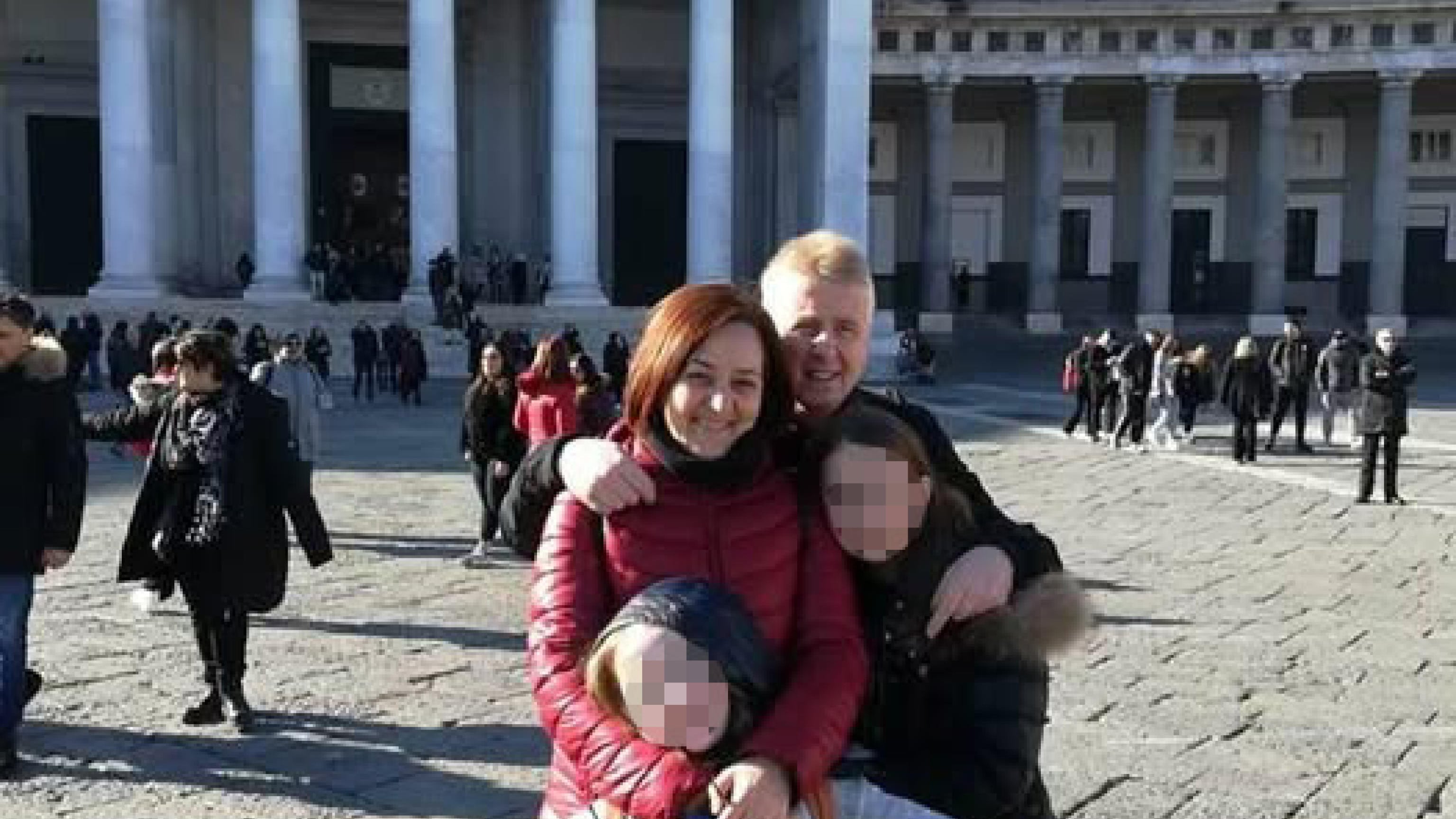 Avvelenate con la ricina, l'autopsia non risolve il mistero: "Impossibile stabilire come sia stato somministrato il veleno"