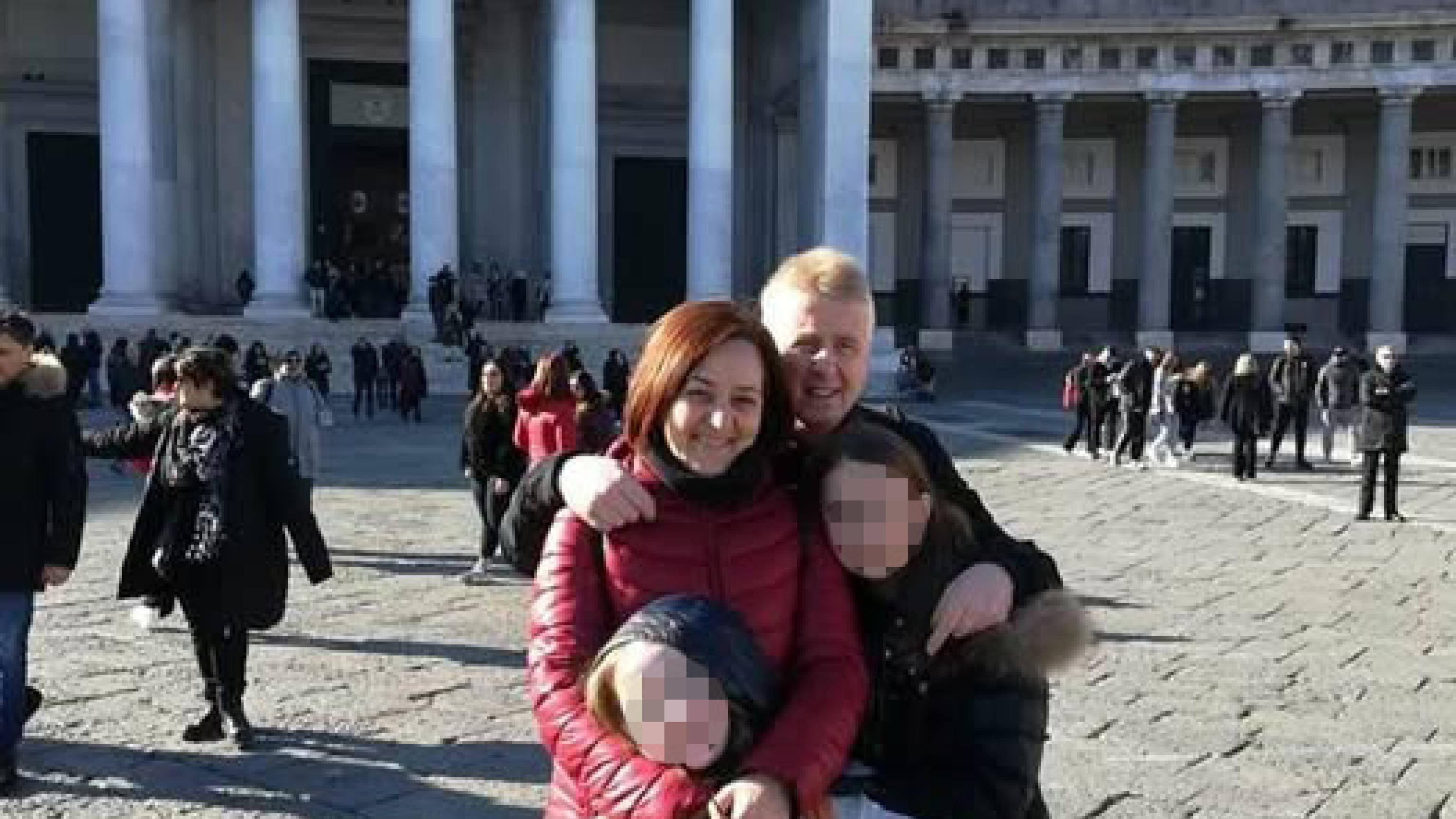 Avvelenate con la ricina, l'autopsia non risolve il mistero: "Impossibile stabilire come sia stato somministrato il veleno"