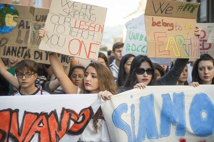 Fridays for future, a Bologna manifestazione contro il cambiamento climatico 7