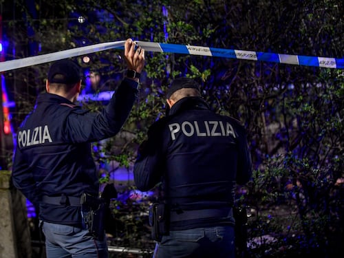 La litigata, l'accetta, il sangue: mattanza nella casa dell'orrore