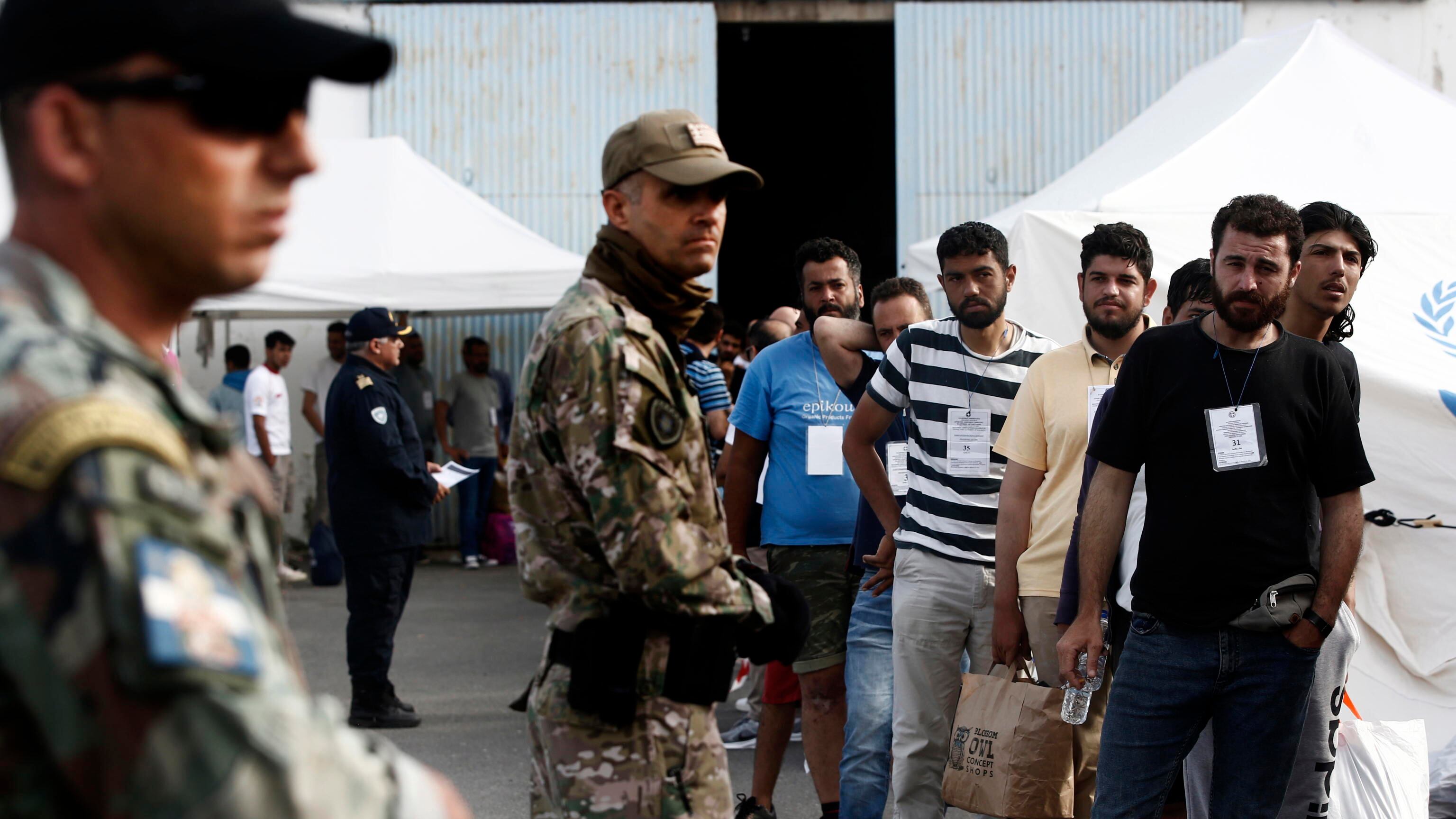 Raffica di sbarchi: da inizio anno 62mila arrivi. L'hotspot di Lampedusa torna ad esplodere