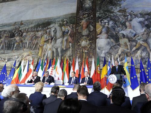 A Roma i 60 anni dell'Europa. Tajani: "Ripartire o Ue si spacca"