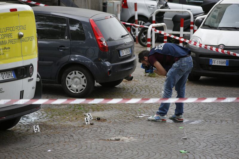 Roma, esplosione in strada: ordigno rudimentale nel parcheggio delle Poste 8