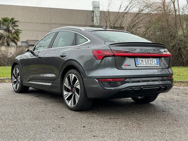 Audi Q8 Sportback e-tron: la gallery del SUV premium 100% elettrico tedesco 8