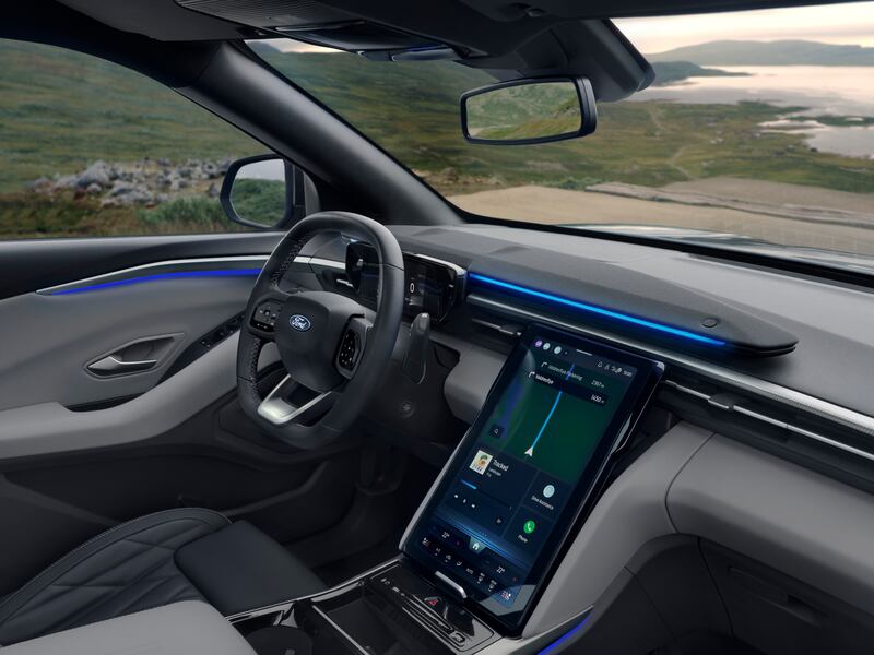 Le foto del nuovo Ford Explorer 2023 12