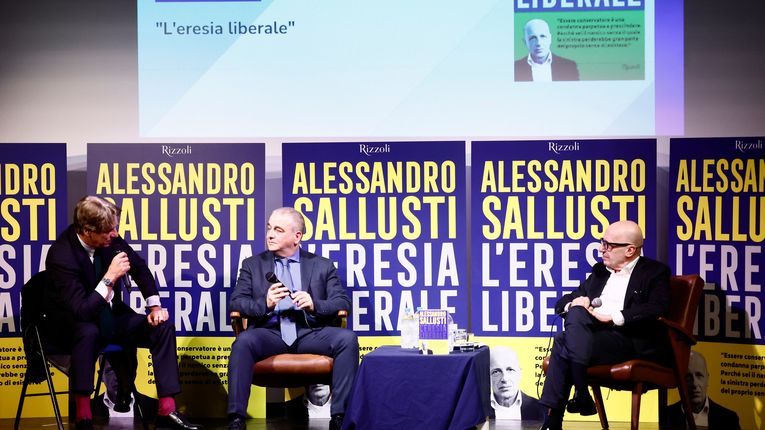 Fazzolari: "Giorgia in America tutelerà gli interessi occidentali"