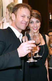 Rocco Siffredi e Rosa Caracciolo, la vacanza diventa sexy: lui nudo, lei in topless 3