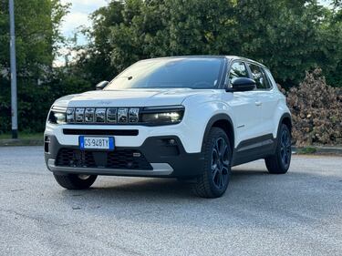 Jeep Avenger mild-hybrid: guarda la gallery del nuovo B-SUV ibrido 2