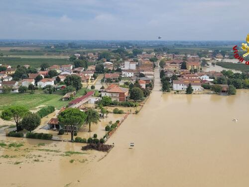 Le soluzioni (vere) contro gli allagamenti: spostare le case dai fiumi e non scavare