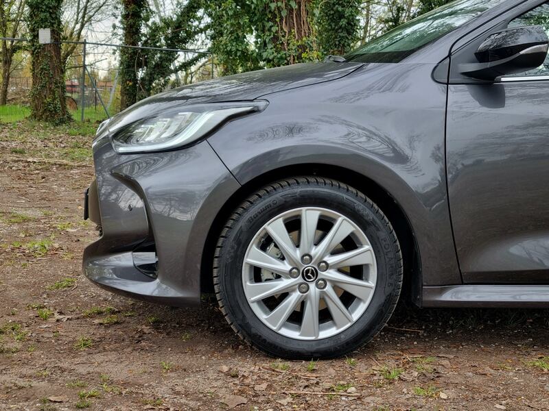 Mazda2 Hybrid prova su strada: guarda le foto 6