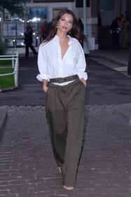 Emily Ratajkowski, sexy in accappatoio 18