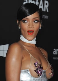 Rihanna, Miley Cyrus: sfida a colpi di nudità 4