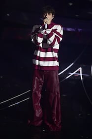 Sanremo 2024: ecco il look della finalissima del Festival di Sangiovanni 5