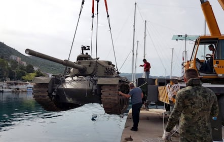 Carro armato sommerso davanti alla costa turca 2