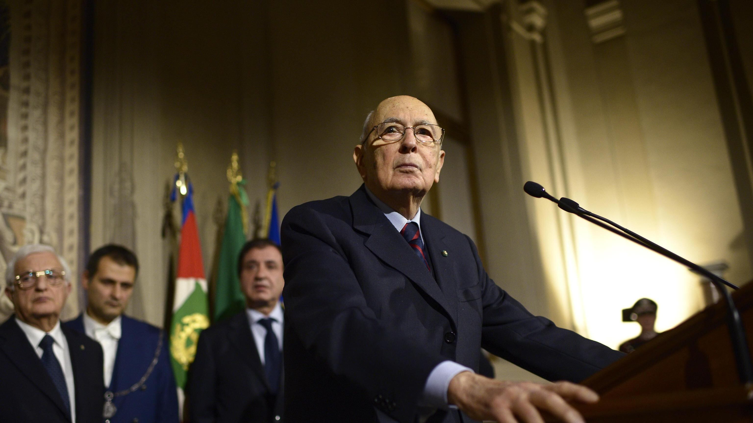 Napolitano scioglie le Camere