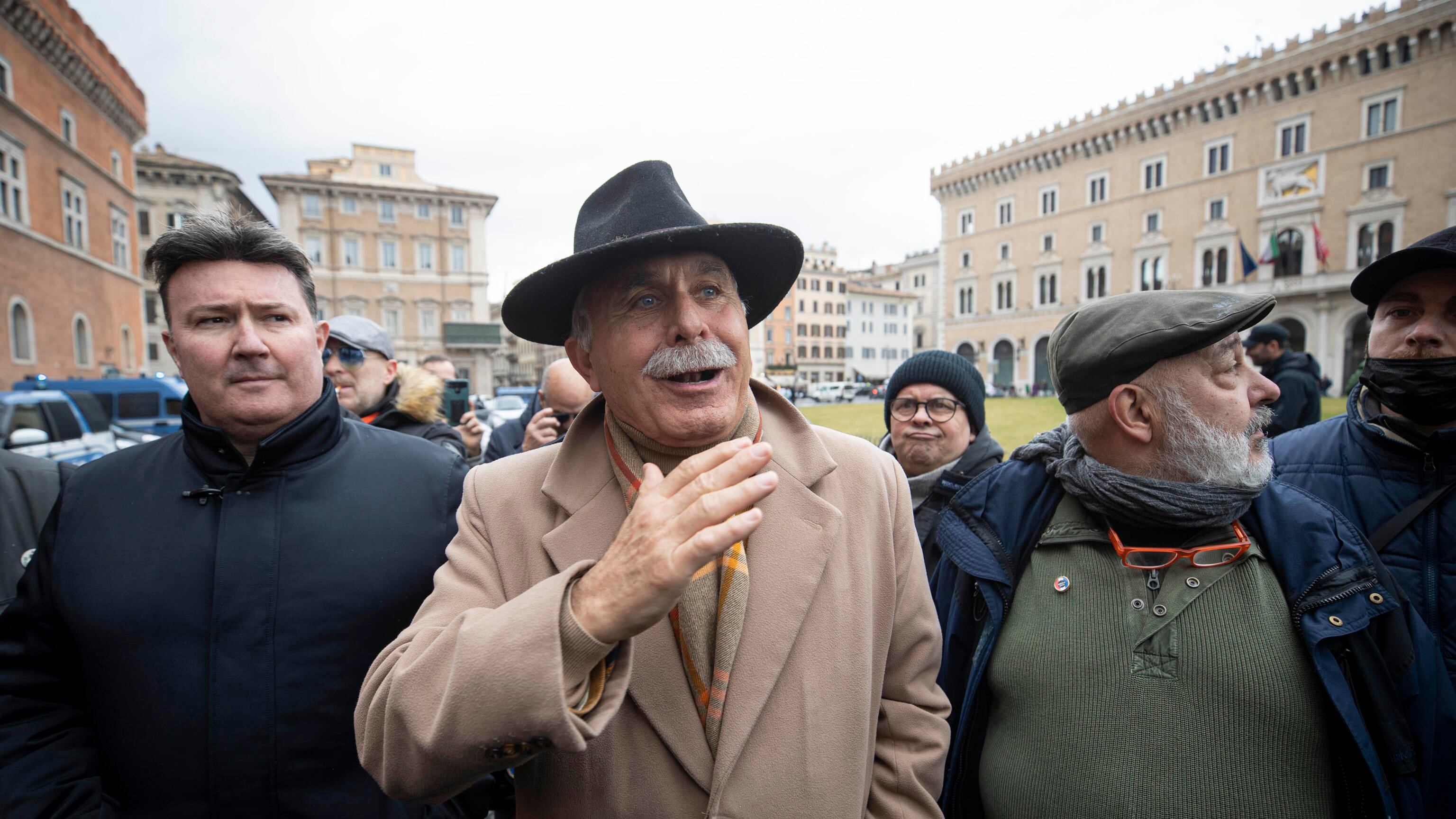 Gli strani partiti improvvisati dei candidati più improbabili