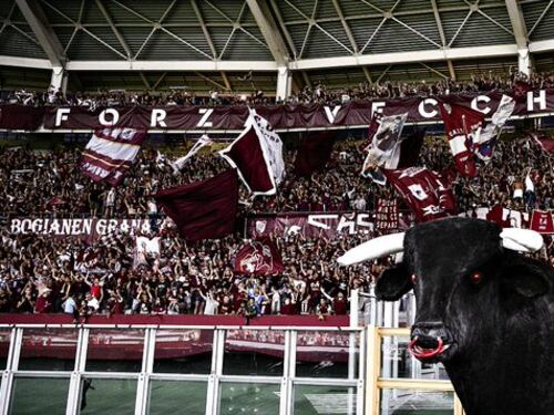 Blitz della polizia contro gli ultras: 75 Daspo ai Torino Hooligans