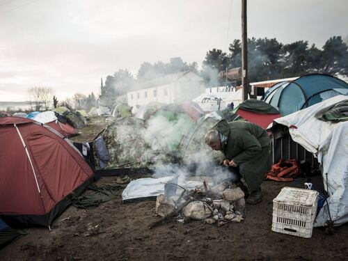 Migranti, Roma e Berlino all'Ue: "Unificare il sistema di registrazione"