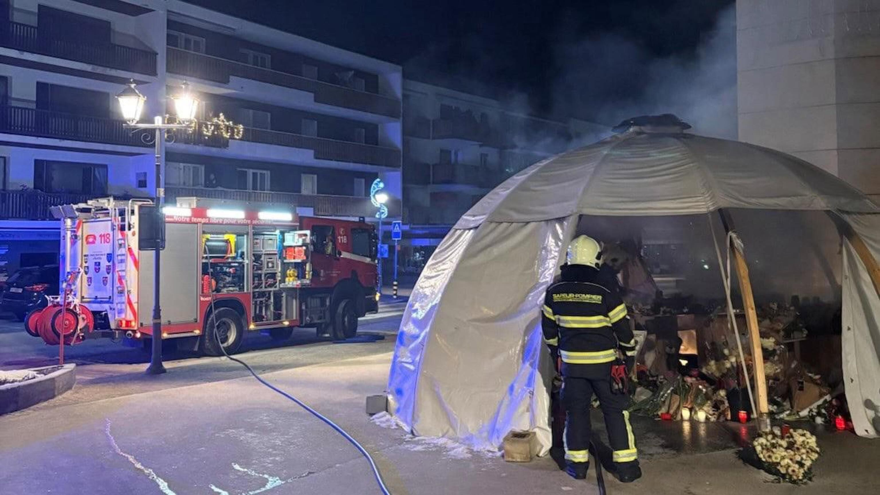 Crans-Montana, a fuoco il memoriale per le vittime: cosa è successo